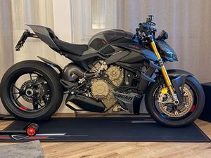 DUCATI STREETFIGHTER V4S