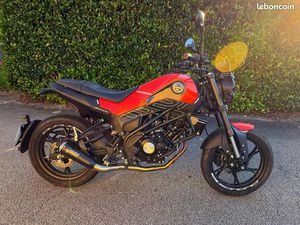 VENDS BENELLI LEONCINO 125