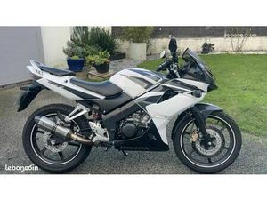 HONDA CBR 125 R