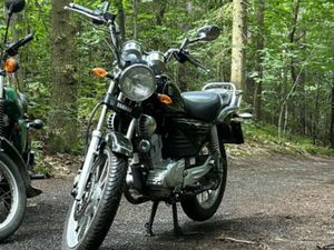 YAMAHA YBR 125 CUSTOM