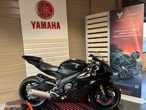 YAMAHA R6 RACE 2025 BOX R MARMANDE