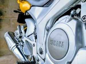 ② YAMAHA TDM 850 CC