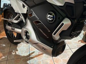 SUPER SOCO 125 ÉLECTRIQUE