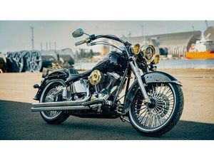 HARLEY-DAVIDSON SOFTAIL DELUXE FLSTNI