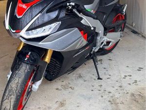 APRILIA RSV4 1100 RR - 1530KM
