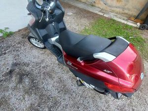 MP3 PIAGGIO 300 LT IE