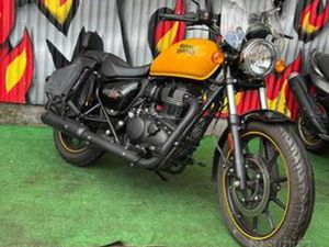 ROYAL ENFIELD METEOR 350 CC - COMPRESE LE BORSE LAT
