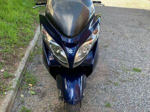 BURGMAN 400 VEND OU ÉCHANGE