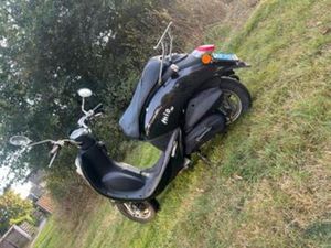 SYM MIO 50 - 2008 - BLAUW KENTEKEN - 7K KM — SCOOTERS | SYM — MARKTPLAATS