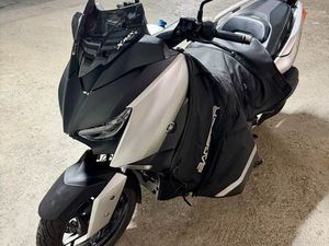 YAMAHA XMAX 300