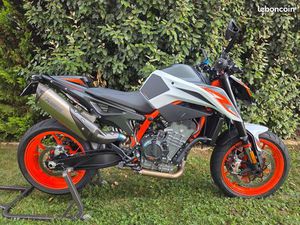KTM 890 DUKE R