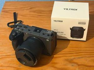 SONY FX30 + VILTROX 9MM F2.8 COMO NUEVO