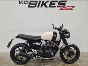TRIUMPH - SPEED TWIN 1200