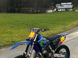 YAMAHA YZ 125 MOTOCROSS 2021 - TOP ZUSTAND