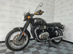 TRIUMPH - BONNEVILLE T100
