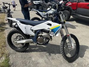 2025 HUSQVARNA FC 250