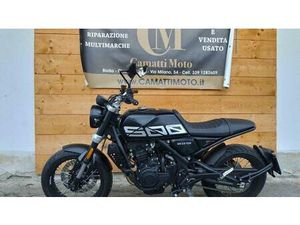 VENDO BRIXTON MOTORCYCLES CROSSFIRE 500 (2021 - 25) USATA A BIELLA (CODICE 9924956) - MOTO.IT