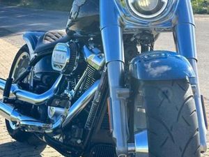 HARLEY-DAVIDSON FAT BOY 114 ANNIVERSARY V