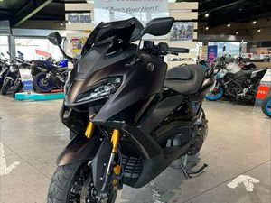 YAMAHA TMAX 560