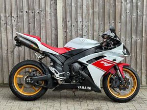 YAMAHA R1 1000 998 CC