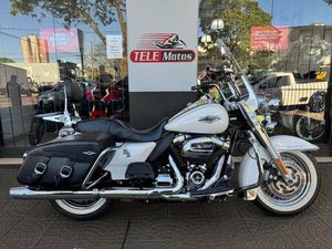 ROAD KING CLASSIC 1700 FLHRC