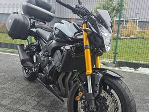 YAMAHA FZ8