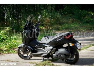 YAMAHA X-MAX