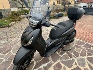 BEVERLY PIAGGIO 400 HPE - LUGLIO 2024