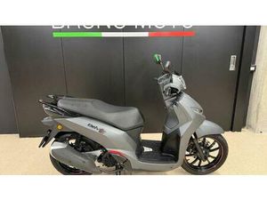VENDO PEUGEOT BELVILLE 200 RS (2017 - 19) USATA A ALME' (CODICE 9925013) - MOTO.IT