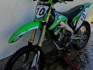 KAWASAKI KX KXF 250 →