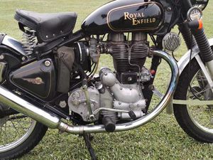 ROYAL ENFIELD BULLET 500ES