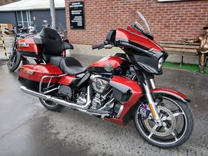 HARLEY-DAVIDSON TOURING STREET GLIDE 1923 ULTRA