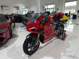 DUCATI PANIGALE V4 ROSSO