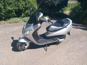 PEUGEOT ELYSTAR 125 CCM SCHLACHTFEST