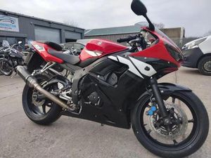 2005 05 YAMAHA YZF R6 YZFR6 SPORT BIKE RED GOOD CONDITION MOT HPI CLEAR