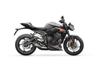 TRIUMPH STREET TRIPLE RS ZILVER
