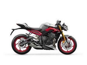 TRIUMPH STREET TRIPLE RX ZWART