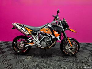 SUPERMOTO. ÔIJÄ-LUOKAN PAUKUTIN! *** RAHOITUS ALK 0€ KÄSIRAHALLA! EI KASKOPAKKOA! JOPA 96KK ***