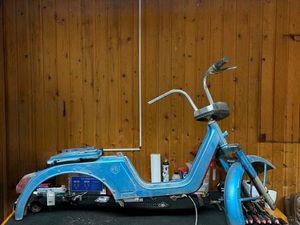 PIAGGIO BOXER / CIAO / BRAVO AUS 1972 DEUTSCHES MODELL MIT TEILEN