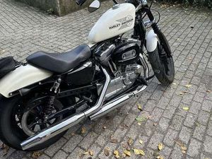 HARLEY-DAVIDSON SPORTSTER 883