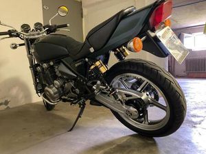 KAWASAKI ZEPHYR 550 TOP ZUSTAND, GARAGE