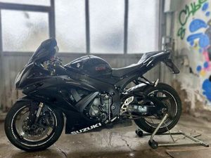 SUZUKI GSXR-R600