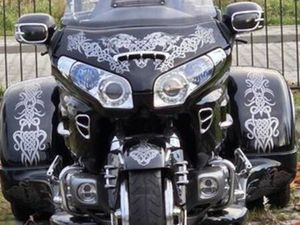 TRAJK GOLD WING 1800 GDAŃSK STRZYŻA