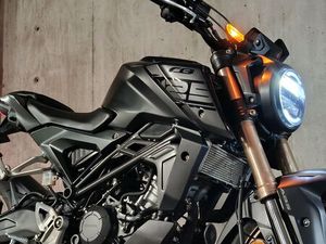 HONDA CB 125R * 2022R. * KAT. B/A1 * BLACK EDITION * TRANSPORT * CB MT LÓDŹ GÓRNA