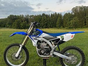 YAMAHA YZ450F
