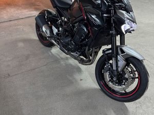 KAWASAKI Z 900