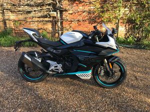 CFMOTO 450SR SPORT RACING EURO 5 449 CC