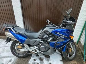 HONDA VARADERO 1000 MIT TOPCASE 1.BESITZER