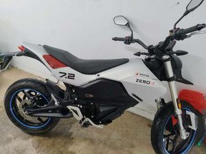 ZERO FXS ZF7.2 SUPER MOTO ELECTRIC AUTOMATIC (44 PS)