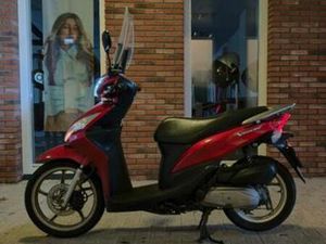 HONDA VISION 110CC MOTORSCOOTER, BOUWJAAR 2015 — MOTOREN | HONDA — MARKTPLAATS